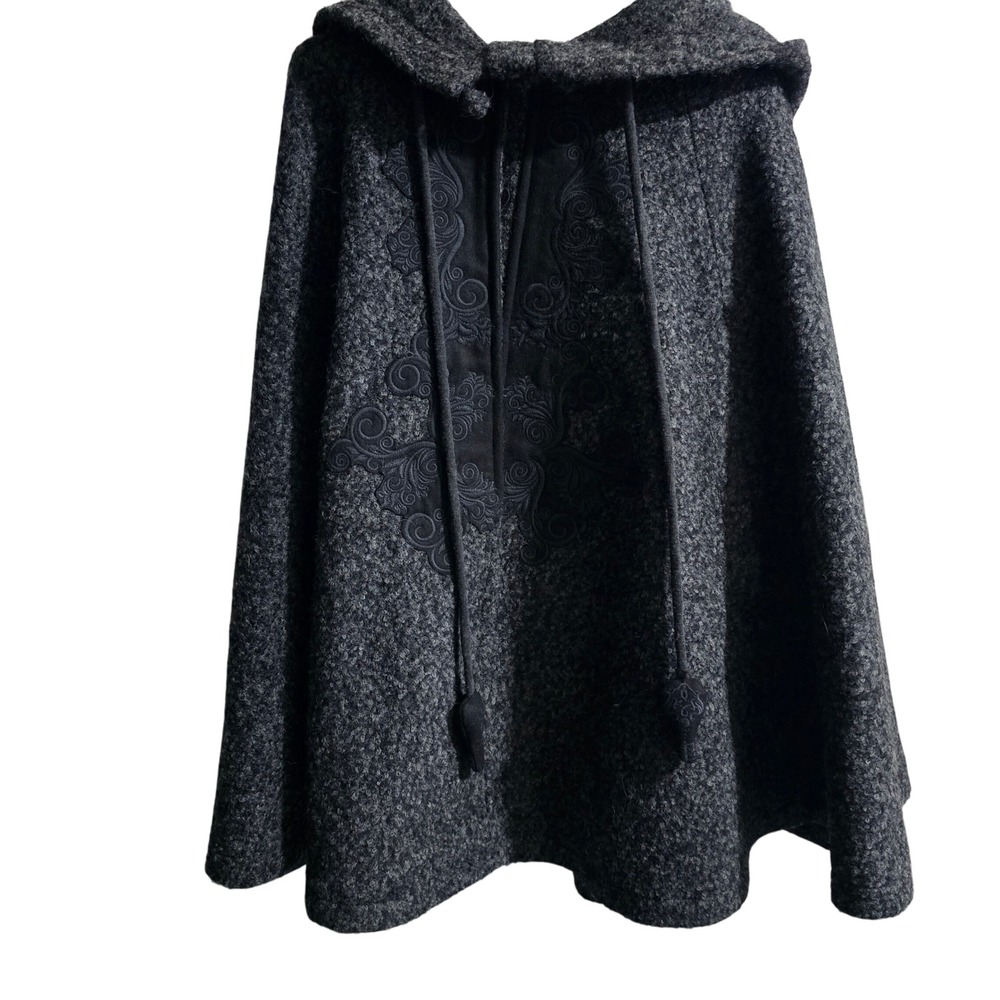 Vintage Artka Crazy In Life Grey Hooded Embroidered Cape Cloak Poncho Coat - Picture 2 of 11